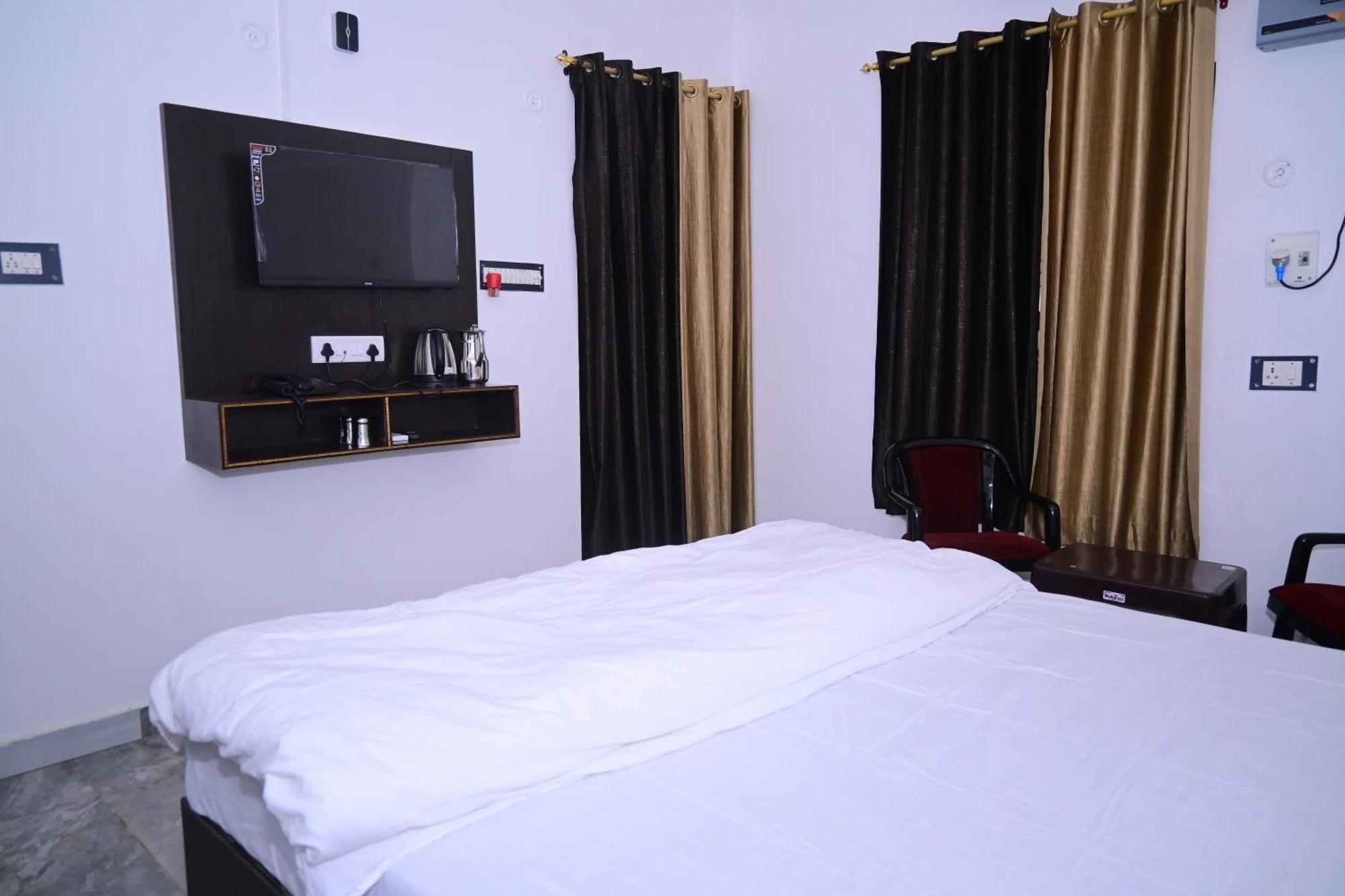 Shri Narayanam Guest House And Home Stay Ayodhya Extérieur photo